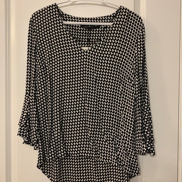 Zara V-Neck Bell Sleeve Flowy Blouse (Size S) - Picture 2 of 9